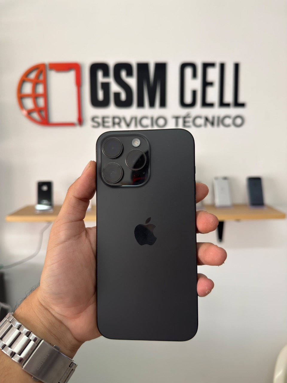 iPhone 15 Pro Max