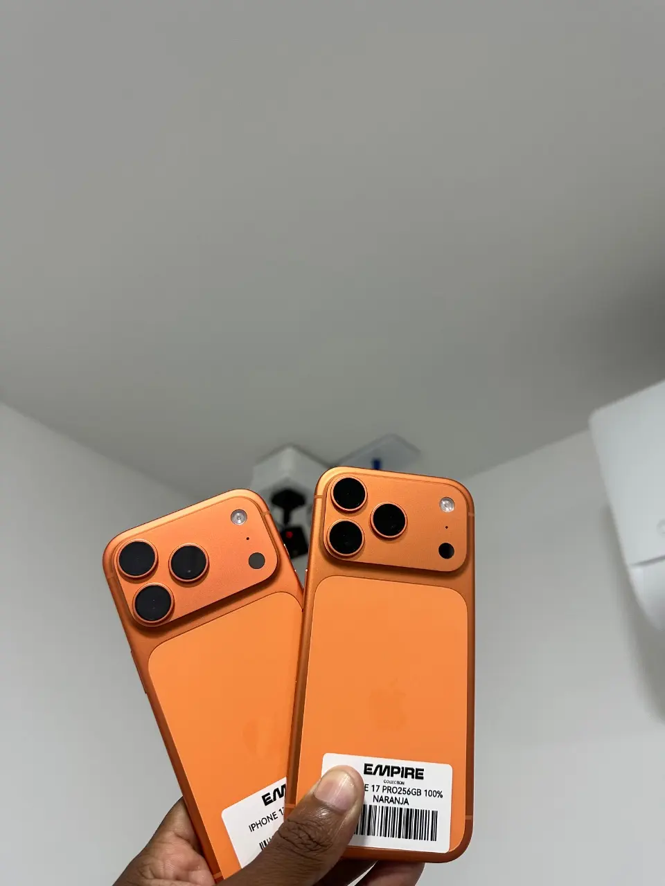 iPhone 17 pro 256GB  🍊